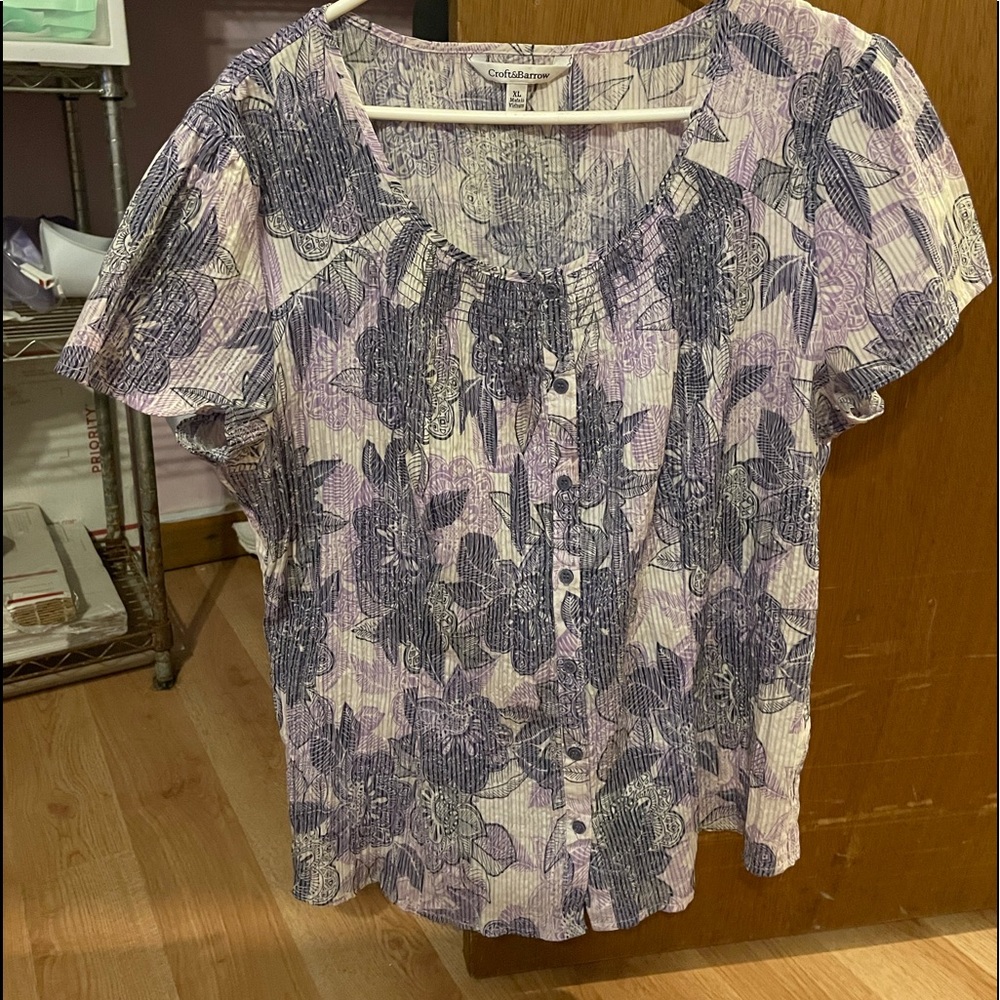 Cute top